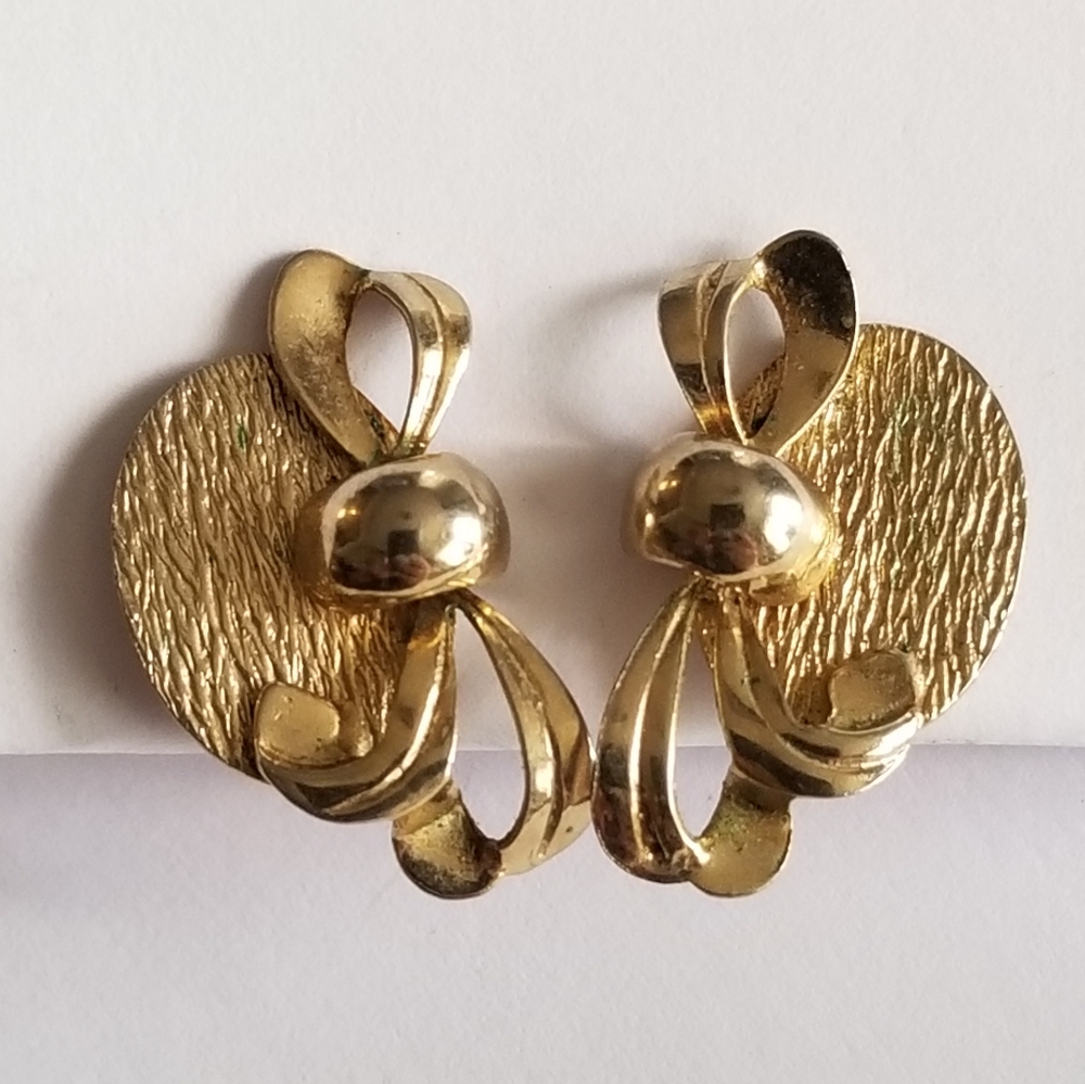 Vintage earrings bow ribbon screwback earrings screw back